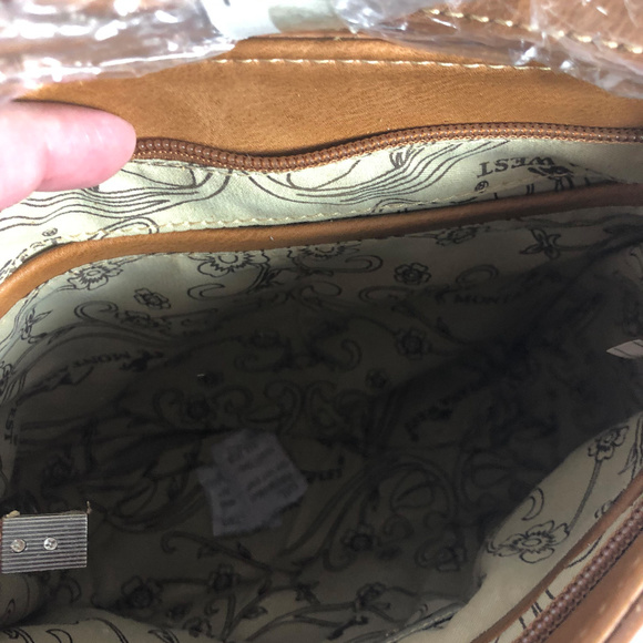 Montana West Tooled Collection Crossbody - Picture 4 of 6